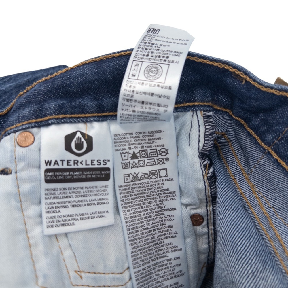 Levi's 501 Men's Straight Jeans in Dark Blue Denim - Picture 11 of 16